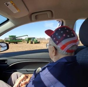 Meet your Posher, Becky